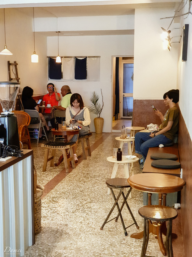 高雄苓雅｜頂加甜點-季節限定芒果糯米飯與樸實手作甜點