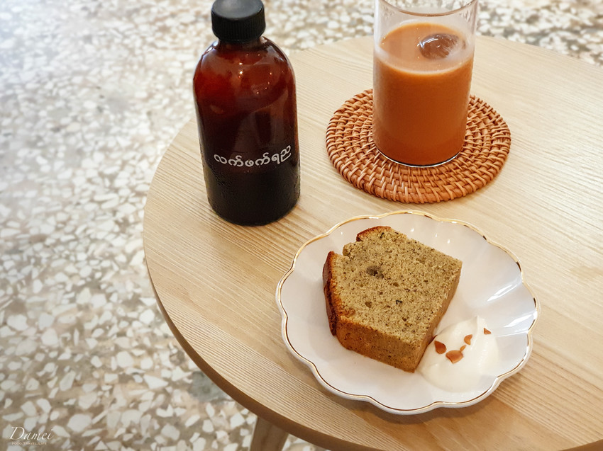 高雄苓雅｜頂加甜點-季節限定芒果糯米飯與樸實手作甜點