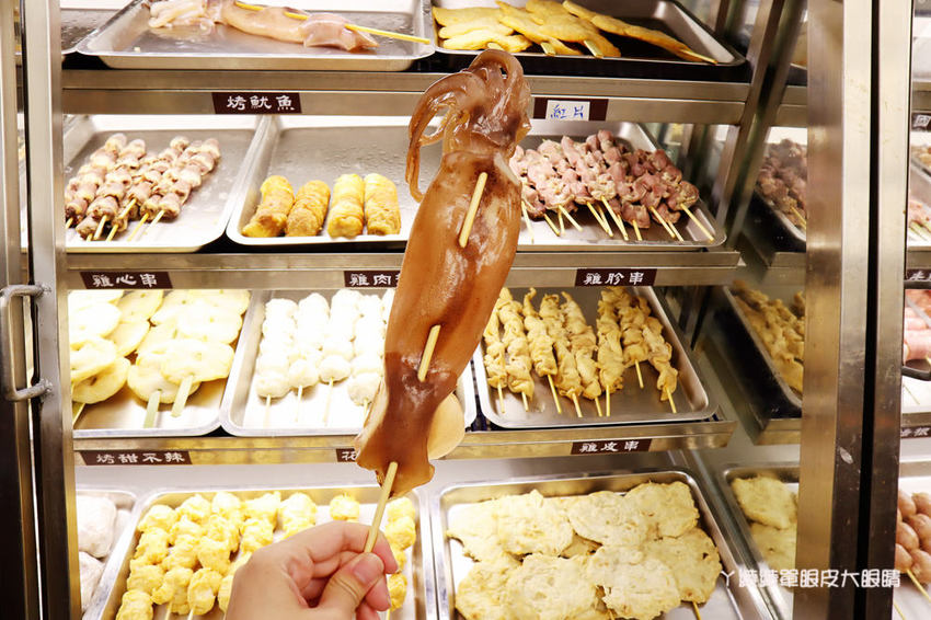 竹北鹹酥雞推薦天賜良雞！必吃超彈牙魷魚板條、三角骨、花枝炸、甜不辣紅片，新竹宵夜推薦！