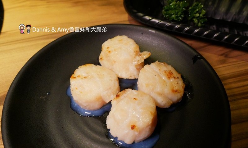 《新竹竹北燒肉餐廳》大股熟成燒肉專門-新竹竹北店。美日澳熟成和牛一次品嚐,超厚切牛舌初體驗。日本清酒自動販賣機想喝什麼自己選︱（影片）