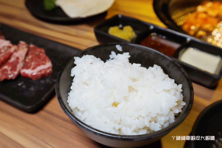 新竹燒肉推薦大股熟成燒肉專門!台中超人氣燒烤店來竹北,全台唯一清酒販賣機,專人代烤、必吃超厚切牛舌