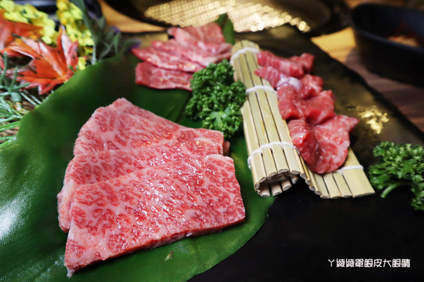 新竹燒肉推薦大股熟成燒肉專門!台中超人氣燒烤店來竹北,全台唯一清酒販賣機,專人代烤、必吃超厚切牛舌