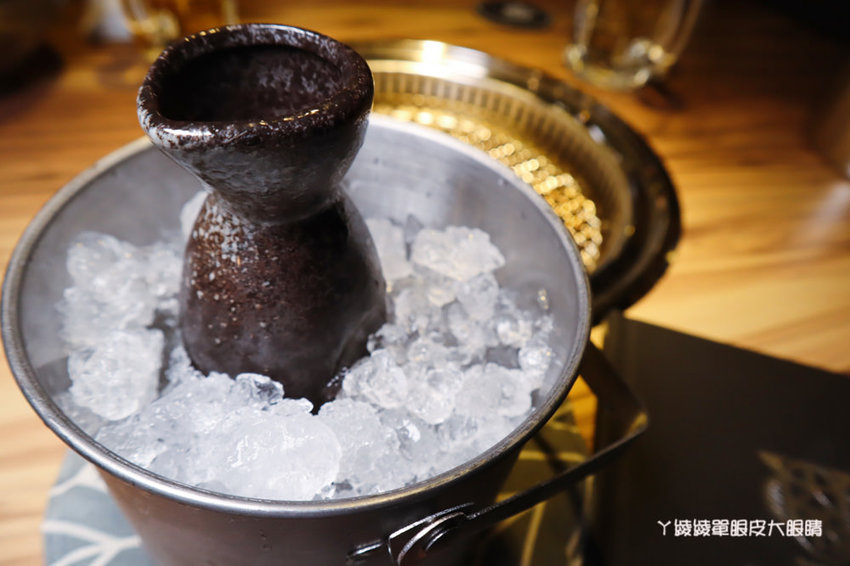 新竹燒肉推薦大股熟成燒肉專門！台中超人氣燒烤店來竹北，全台唯一清酒販賣機，專人代烤、必吃超厚切牛舌