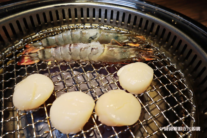 新竹燒肉推薦大股熟成燒肉專門！台中超人氣燒烤店來竹北，全台唯一清酒販賣機，專人代烤、必吃超厚切牛舌