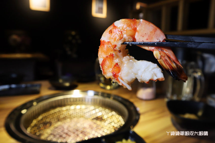 新竹燒肉推薦大股熟成燒肉專門!台中超人氣燒烤店來竹北,全台唯一清酒販賣機,專人代烤、必吃超厚切牛舌