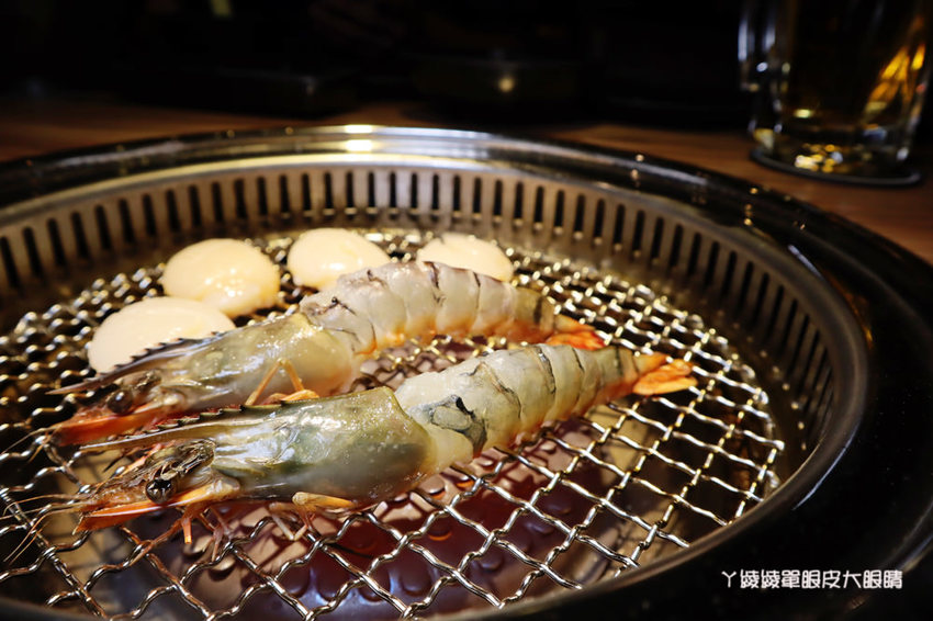 新竹燒肉推薦大股熟成燒肉專門！台中超人氣燒烤店來竹北，全台唯一清酒販賣機，專人代烤、必吃超厚切牛舌