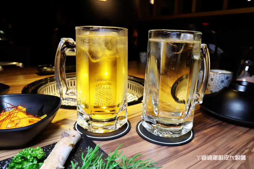 新竹燒肉推薦大股熟成燒肉專門!台中超人氣燒烤店來竹北,全台唯一清酒販賣機,專人代烤、必吃超厚切牛舌