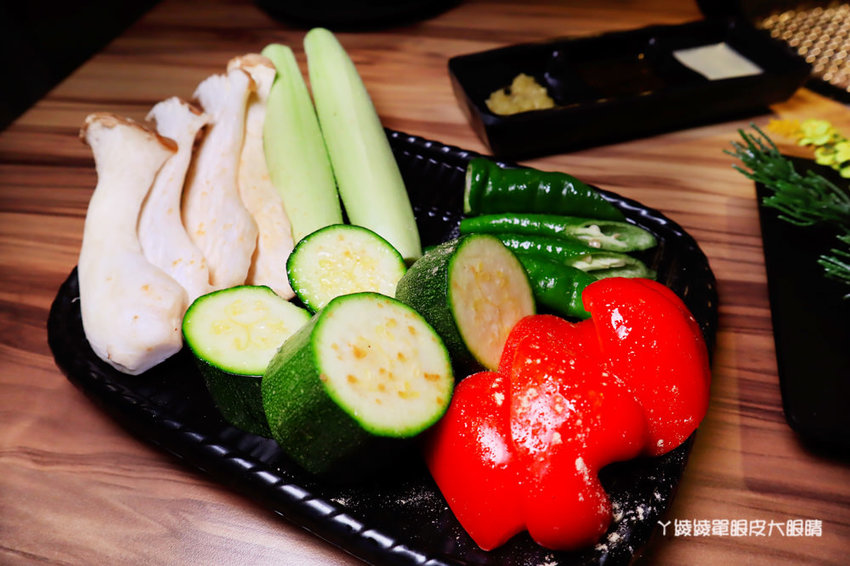 新竹燒肉推薦大股熟成燒肉專門!台中超人氣燒烤店來竹北,全台唯一清酒販賣機,專人代烤、必吃超厚切牛舌