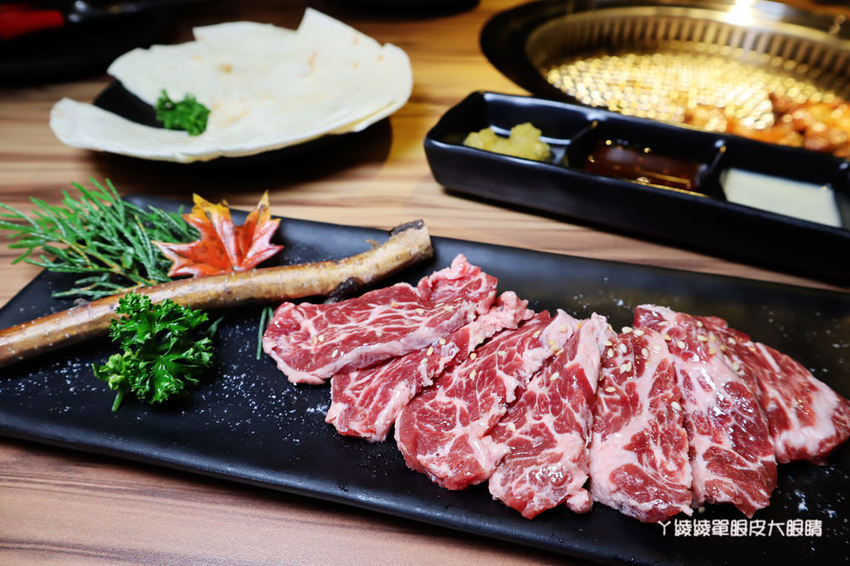 新竹燒肉推薦大股熟成燒肉專門!台中超人氣燒烤店來竹北,全台唯一清酒販賣機,專人代烤、必吃超厚切牛舌