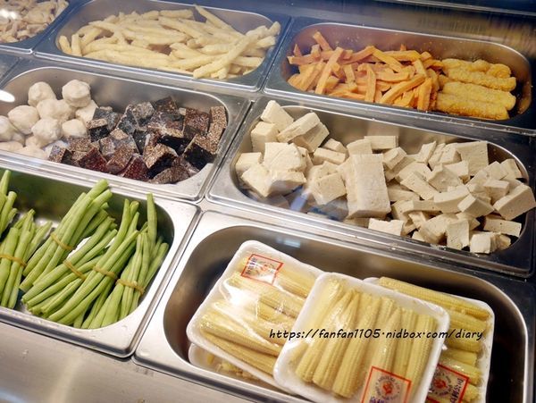 【台北雞排】怪獸小雞排 #麻香紅雞排 #蒜香黃雞排 #炸物 #士林美食 #士林夜市 (3).JPG