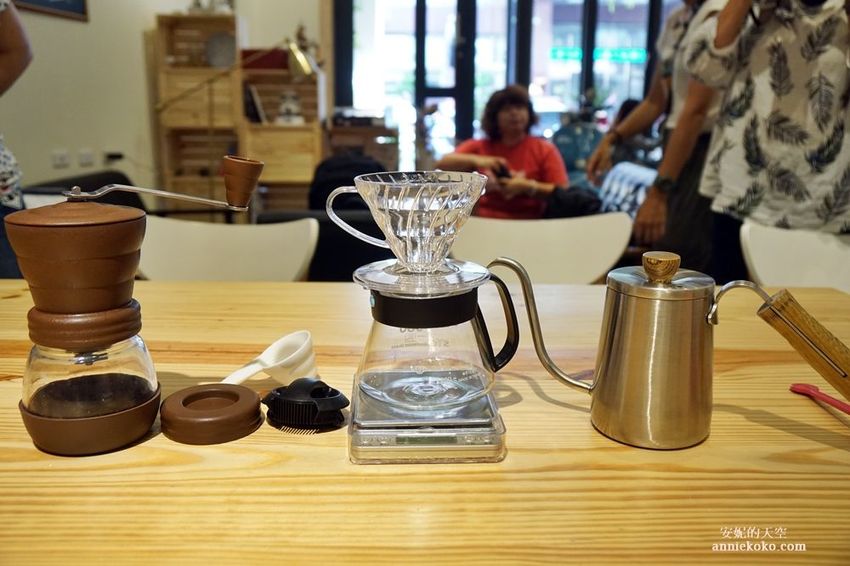 [南投 兩天一夜行程 ] 省府日常散策 漫遊中興新村 騎乘協力車巷弄深度旅行 - 安妮的天空