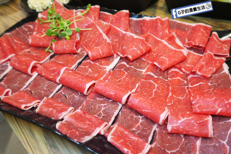 【板橋火鍋】沸騰極致涮涮鍋.鍋物霸王肉盤只要580