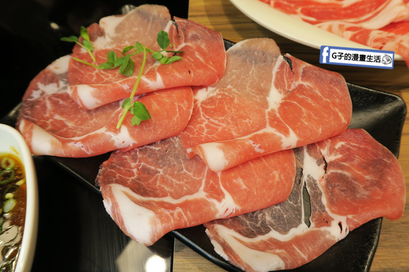 【板橋火鍋】沸騰極致涮涮鍋.鍋物霸王肉盤只要580