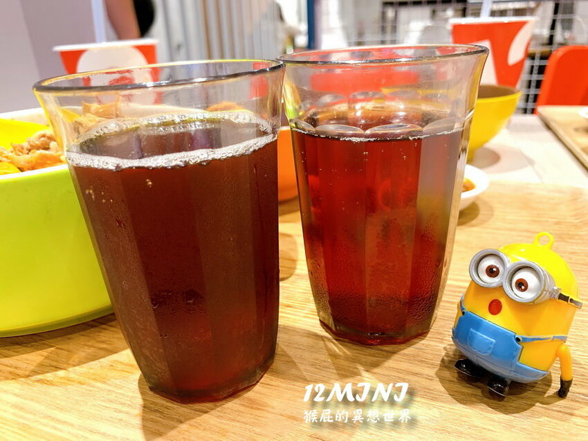 王品旗下平價火鍋!新品剝皮辣椒鍋湯頭超讚!臭豆腐真的好臭!一個人也能吃火鍋!