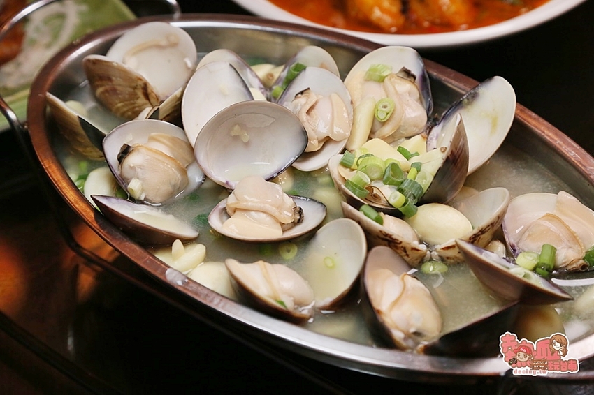 別再路過了！八十年日式老宅內的特色風味料理，天天都有專人駐唱：留香居海鮮燒烤音樂餐廳 - 熱血玩台南。跳躍新世界