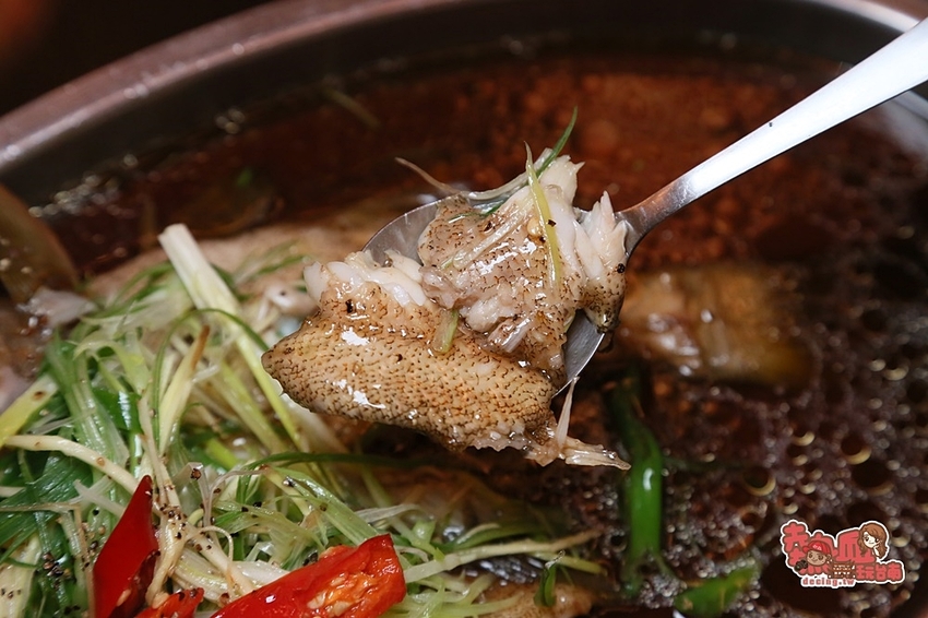 別再路過了！八十年日式老宅內的特色風味料理，天天都有專人駐唱：留香居海鮮燒烤音樂餐廳 - 熱血玩台南。跳躍新世界