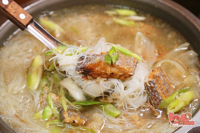 別再路過了！八十年日式老宅內的特色風味料理，天天都有專人駐唱：留香居海鮮燒烤音樂餐廳 - 熱血玩台南。跳躍新世界