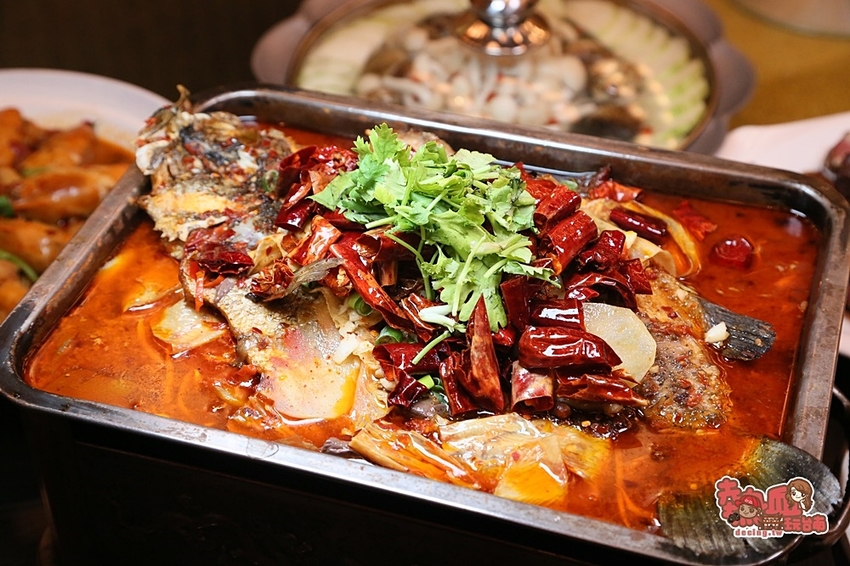 別再路過了！八十年日式老宅內的特色風味料理，天天都有專人駐唱：留香居海鮮燒烤音樂餐廳 - 熱血玩台南。跳躍新世界