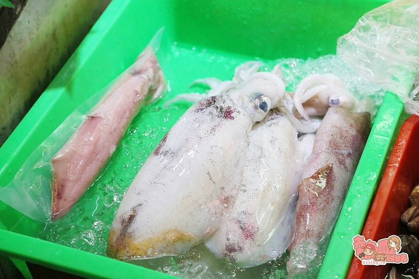 別再路過了！八十年日式老宅內的特色風味料理，天天都有專人駐唱：留香居海鮮燒烤音樂餐廳 - 熱血玩台南。跳躍新世界