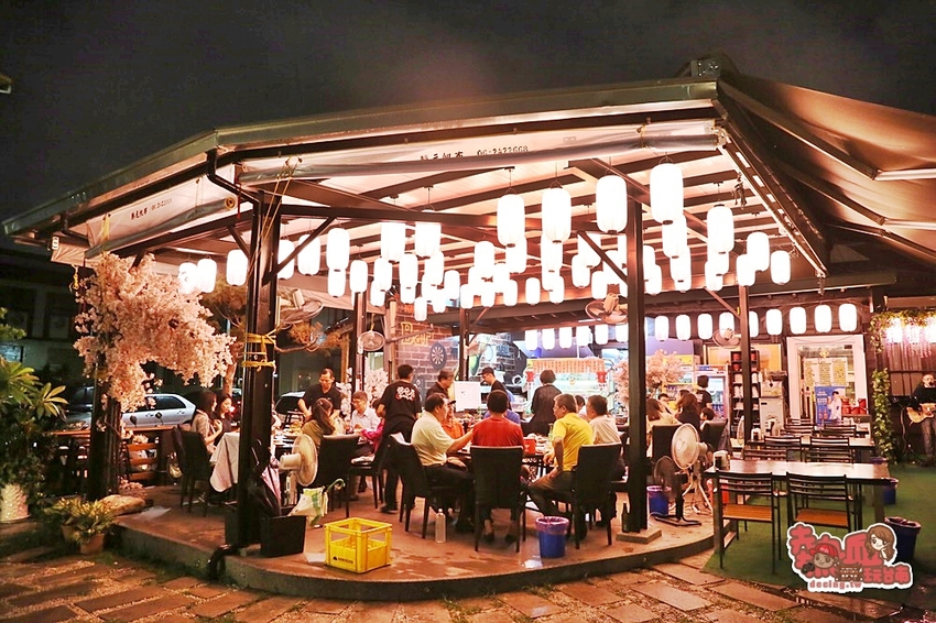 別再路過了！八十年日式老宅內的特色風味料理，天天都有專人駐唱：留香居海鮮燒烤音樂餐廳 - 熱血玩台南。跳躍新世界