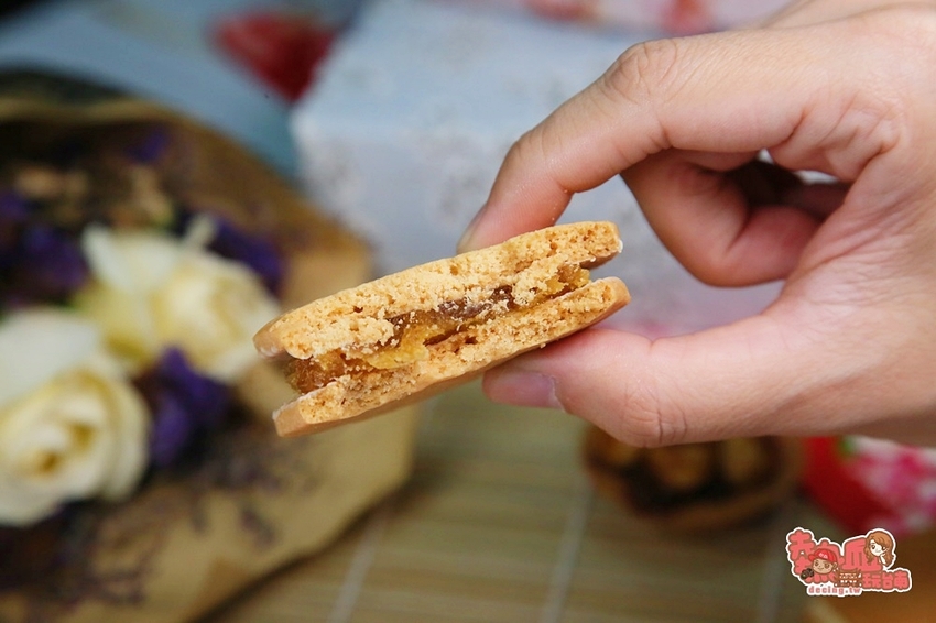【台南麵包】對不起真的要限量！超大顆金元寶讓你吃到跳起來：鳥麵包 - 熱血玩台南。跳躍新世界