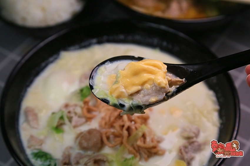 最浮誇的肉多多鍋燒，營業到凌晨的育樂街宵夜美食：御鍋燒 - 熱血玩台南。跳躍新世界