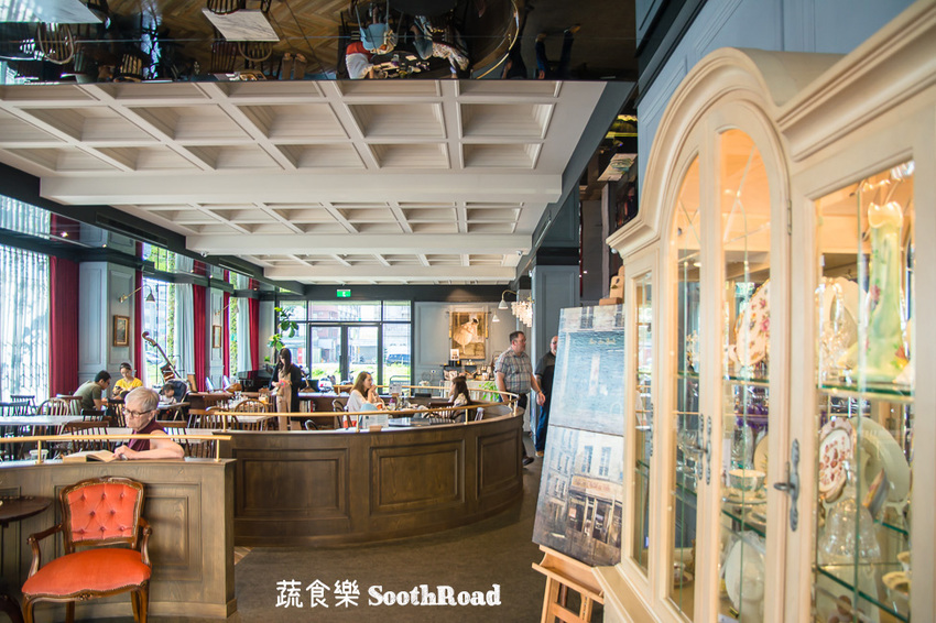 |台南美食|蔬食樂河畔店SoothRoad,安平下午茶推薦,精緻蔬食沙拉、手作蛋糕、披薩 - 阿婷的旅行札記。