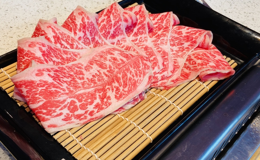 粉紅控看過來!新加坡時尚網美火鍋,粉紅夢幻泡泡爆棚的美滋鍋/網美餐廳/信義區美食/台北火鍋推薦