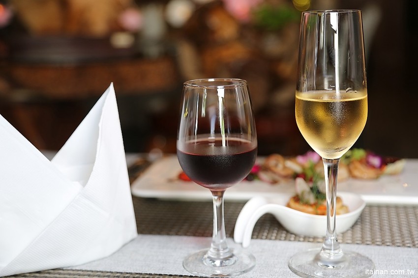 沐丰法式料理~道道驚喜的暖心料理加上親民價格,結合法式料理與東方藝術元素,有溫度的質感法式餐廳! - 台南好Food遊