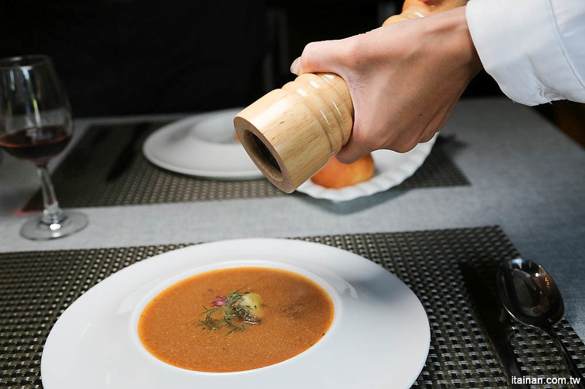 沐丰法式料理~道道驚喜的暖心料理加上親民價格,結合法式料理與東方藝術元素,有溫度的質感法式餐廳! - 台南好Food遊