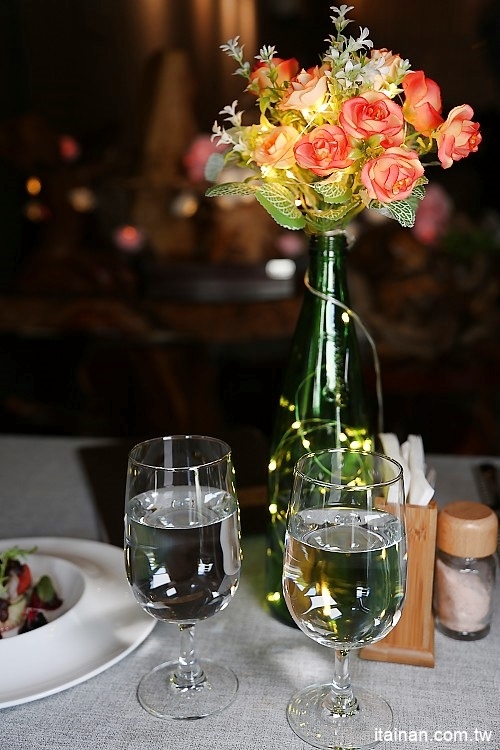 沐丰法式料理~道道驚喜的暖心料理加上親民價格,結合法式料理與東方藝術元素,有溫度的質感法式餐廳! - 台南好Food遊