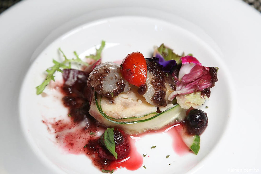 沐丰法式料理~道道驚喜的暖心料理加上親民價格,結合法式料理與東方藝術元素,有溫度的質感法式餐廳! - 台南好Food遊