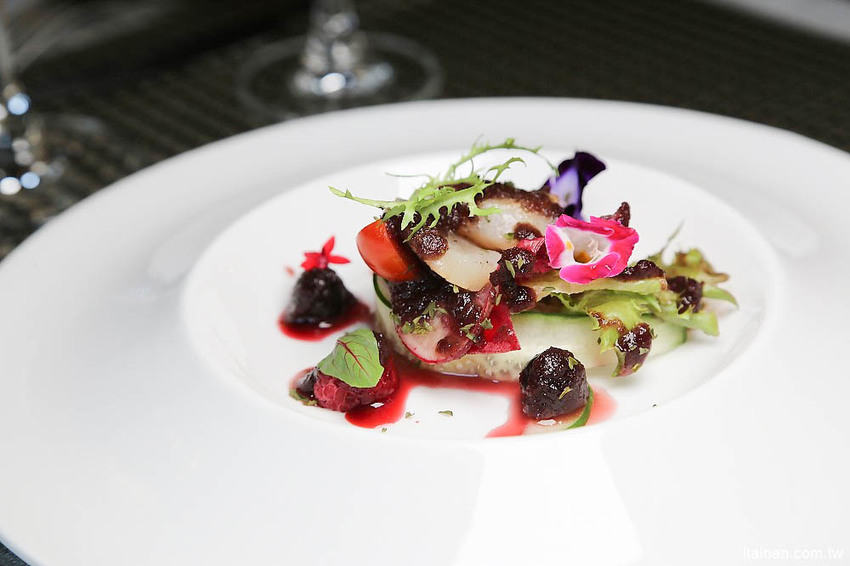 沐丰法式料理~道道驚喜的暖心料理加上親民價格,結合法式料理與東方藝術元素,有溫度的質感法式餐廳! - 台南好Food遊