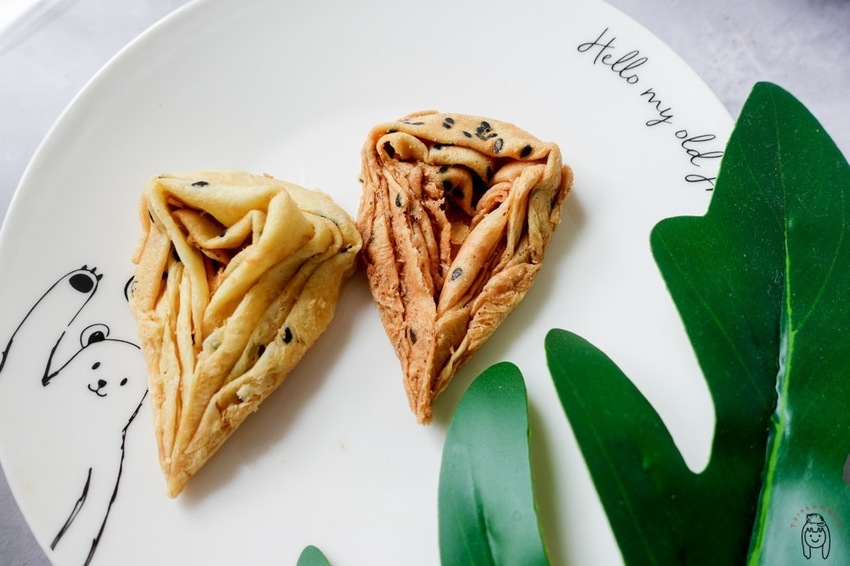 團購宅配美食 「熊本家」的水滴型千層蛋捲,有兩種口味,適合送禮或當下午茶點心。 - 丁Dingの吃貨日常