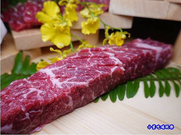 熟成紐約克牛-火之舞和牛燒烤吃到飽桃園店 (1).jpg