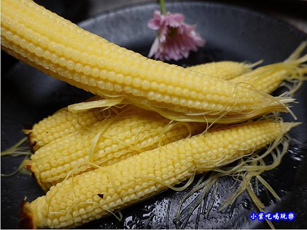 小農玉米筍-火之舞和牛燒烤吃到飽桃園店.jpg