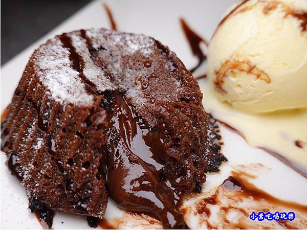 北海道巧克力融漿-火之舞和牛燒烤吃到飽-桃園店 (1).jpg