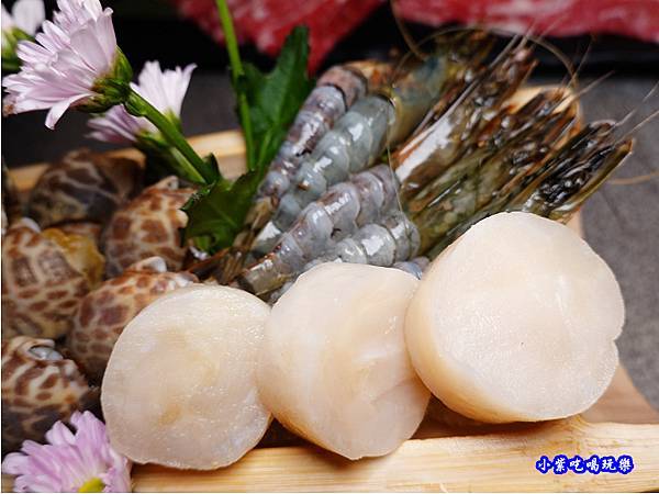 干貝、草蝦-火之舞和牛燒烤吃到飽桃園店.jpg