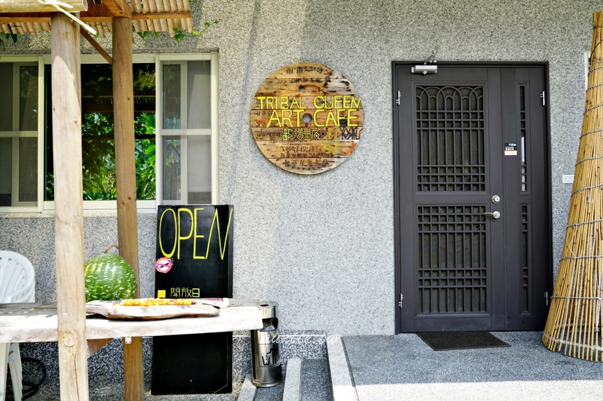 【花蓮】部落皇后藝術咖啡 看稻浪賞畫作喝咖啡 當代藝術家優席夫咖啡聽 - 水晶安蹄 不務正業過生活