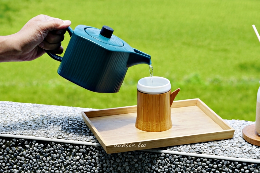 【花蓮】部落皇后藝術咖啡 看稻浪賞畫作喝咖啡 當代藝術家優席夫咖啡聽 - 水晶安蹄 不務正業過生活