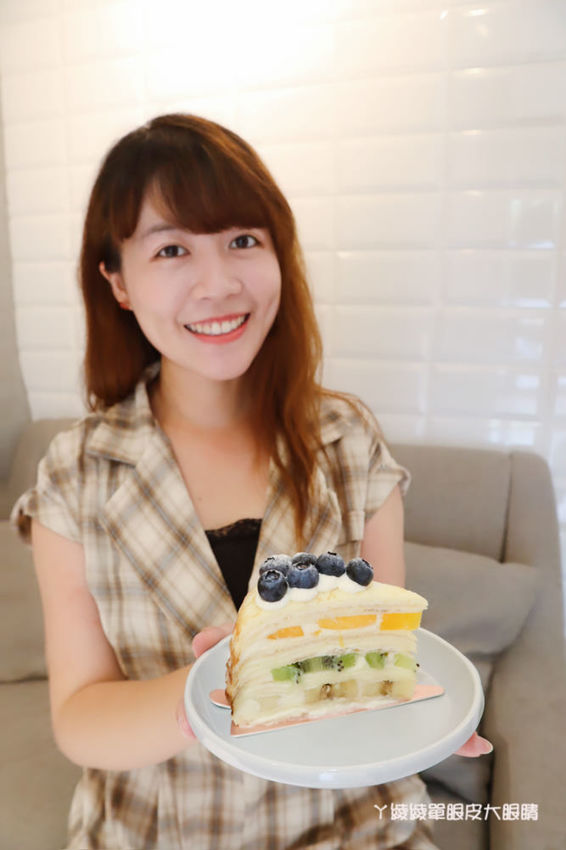 來自宜蘭的鄉間座千層蛋糕專賣店,終於來新竹巨城四樓快閃!讓甜點控尖叫的平價千層蛋糕