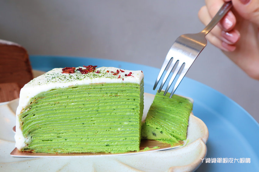 來自宜蘭的鄉間座千層蛋糕專賣店,終於來新竹巨城四樓快閃!讓甜點控尖叫的平價千層蛋糕