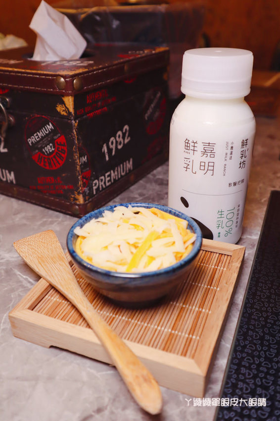 新竹火鍋推薦嗑肉石鍋新竹經國店!肉肉狂人必吃!大份量肉盤只要兩百多元,花599元就能爽吃和牛