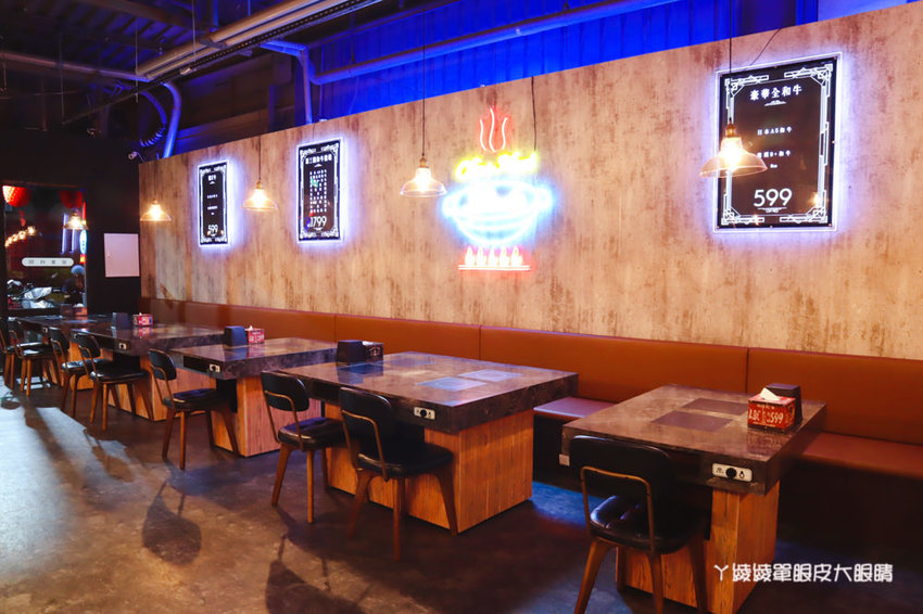 新竹火鍋推薦嗑肉石鍋新竹經國店！肉肉狂人必吃！大份量肉盤只要兩百多元，花599元就能爽吃和牛