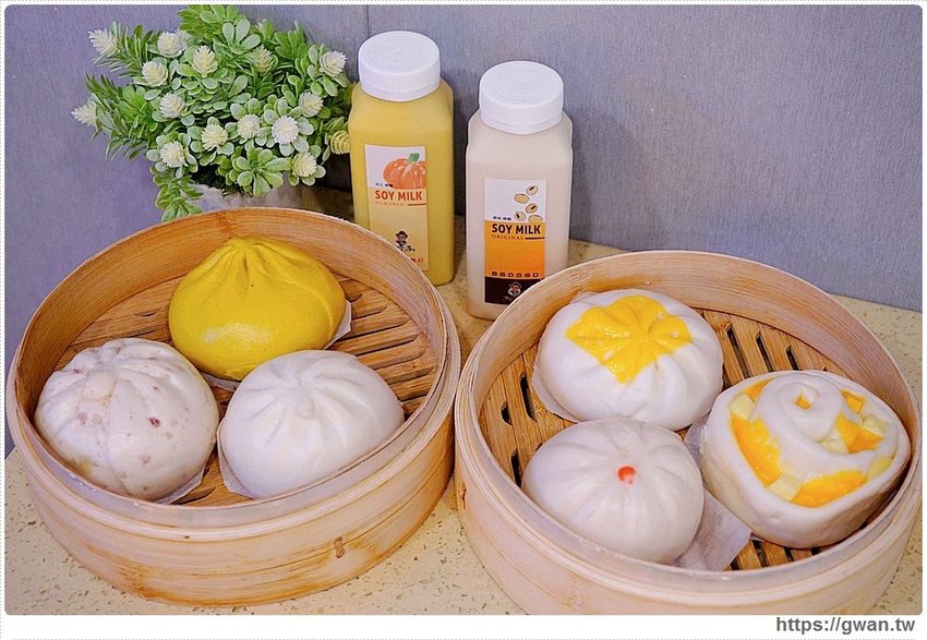 全台唯一網美包子店～爆漿鮮肉包、超濃起司包，現點現蒸內用銅板價！