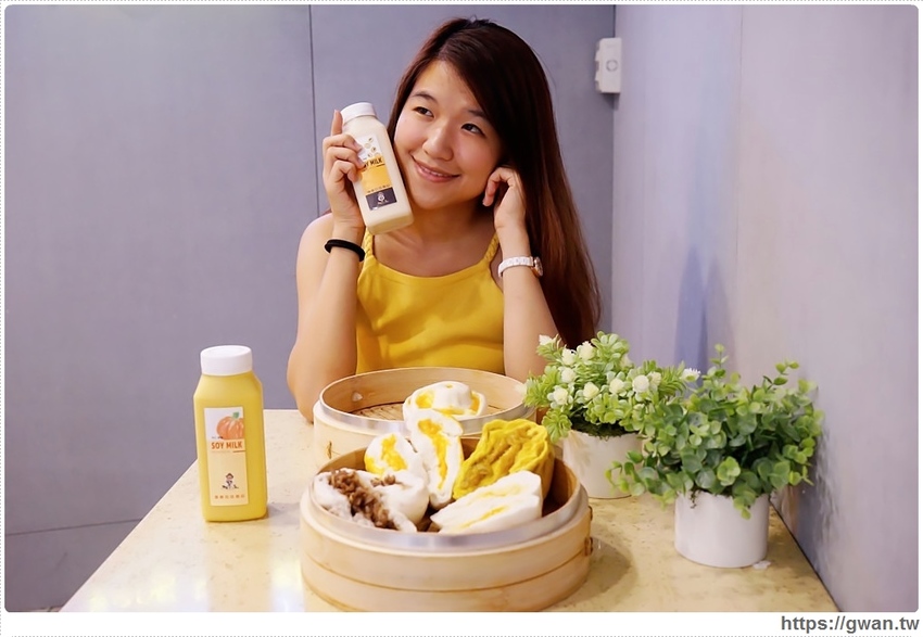 全台唯一網美包子店～爆漿鮮肉包、超濃起司包，現點現蒸內用銅板價！