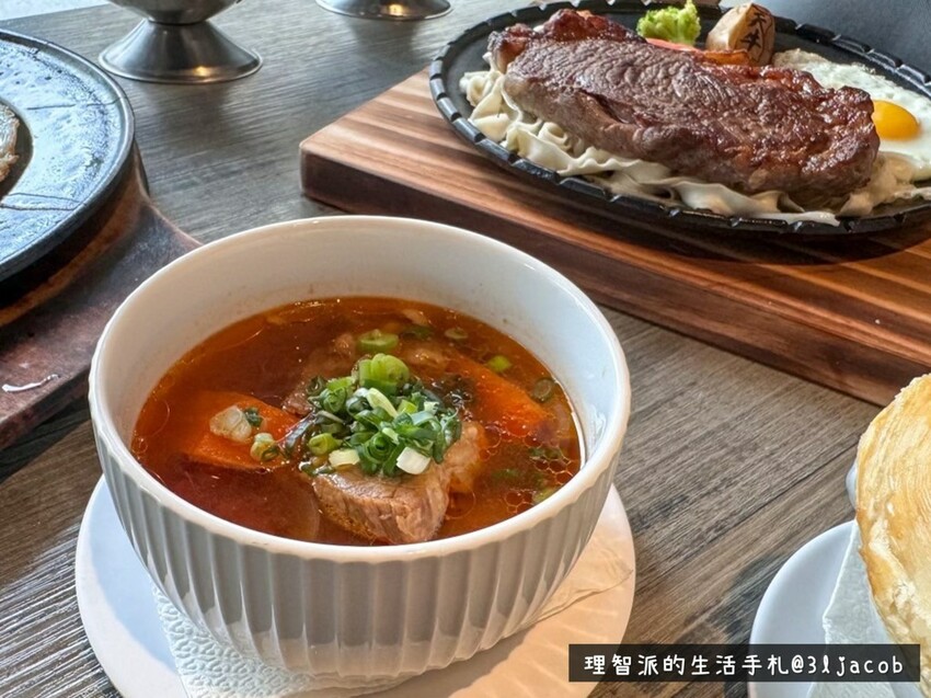 2023 宜蘭牛排推薦》天牛私廚 - 一間值得收服務費的頂級卻平價的羅東牛排館 - 理智派的生活手札