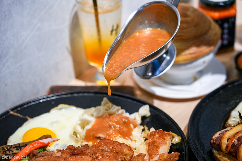 宜蘭羅東｜天牛私廚牛排，羅東車站附近大份量原塊牛排，只要320元就附螺旋酥皮濃湯和甜點