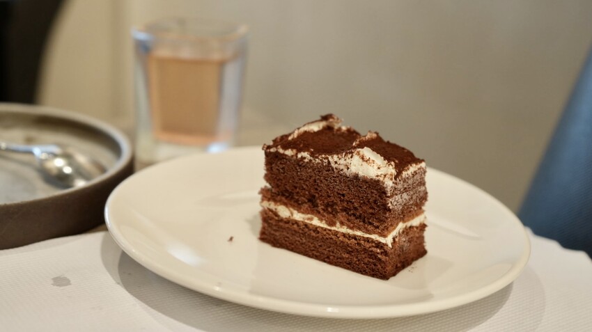 [宜蘭] 天牛私廚牛排｜羅東排隊美食！浮誇系大塊原肉牛排必吃！免費超強螺旋酥皮濃湯！