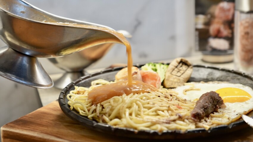 [宜蘭] 天牛私廚牛排｜羅東排隊美食！浮誇系大塊原肉牛排必吃！免費超強螺旋酥皮濃湯！